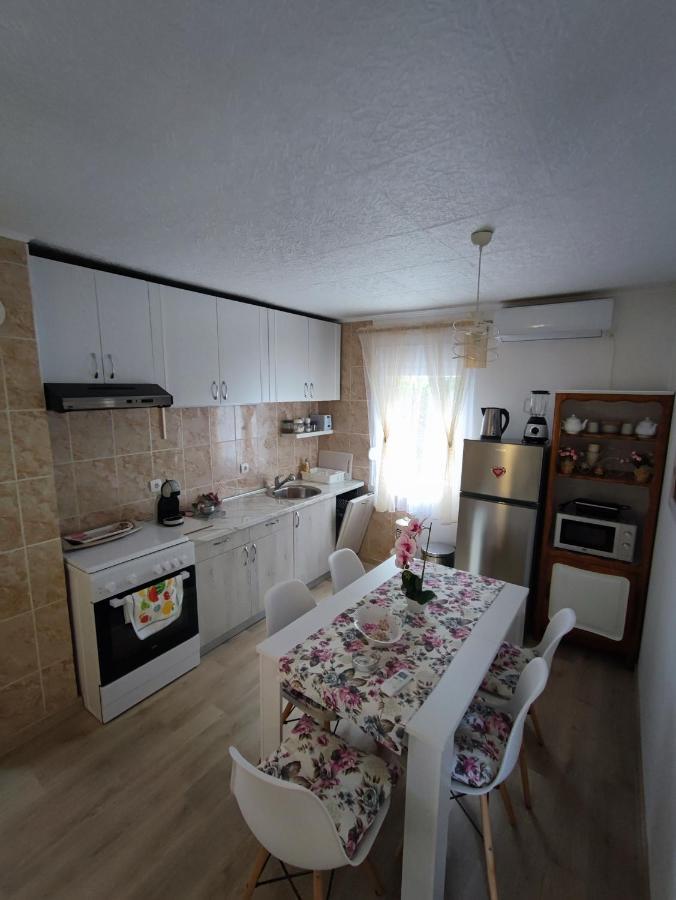 Apartment Barba View Kotor Exterior photo